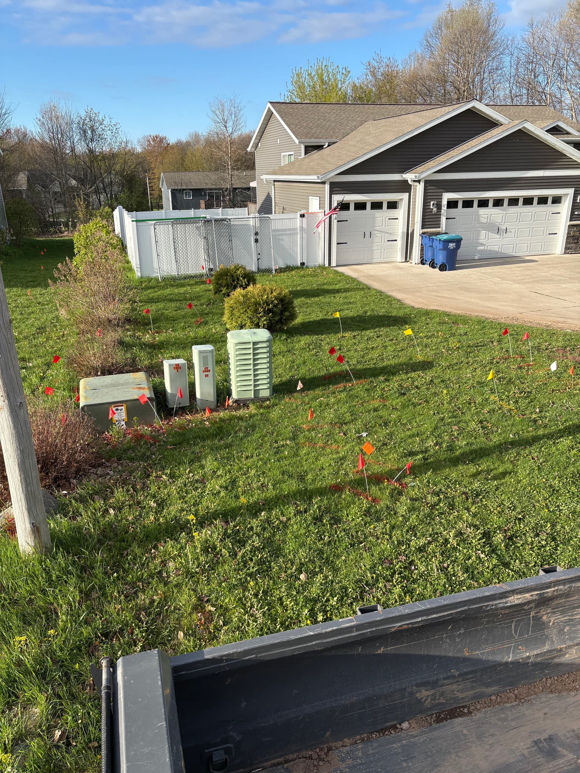 Gallery photos for Lawn Turned Into Low-Maintenance Parking Area With Road Base: Image #5