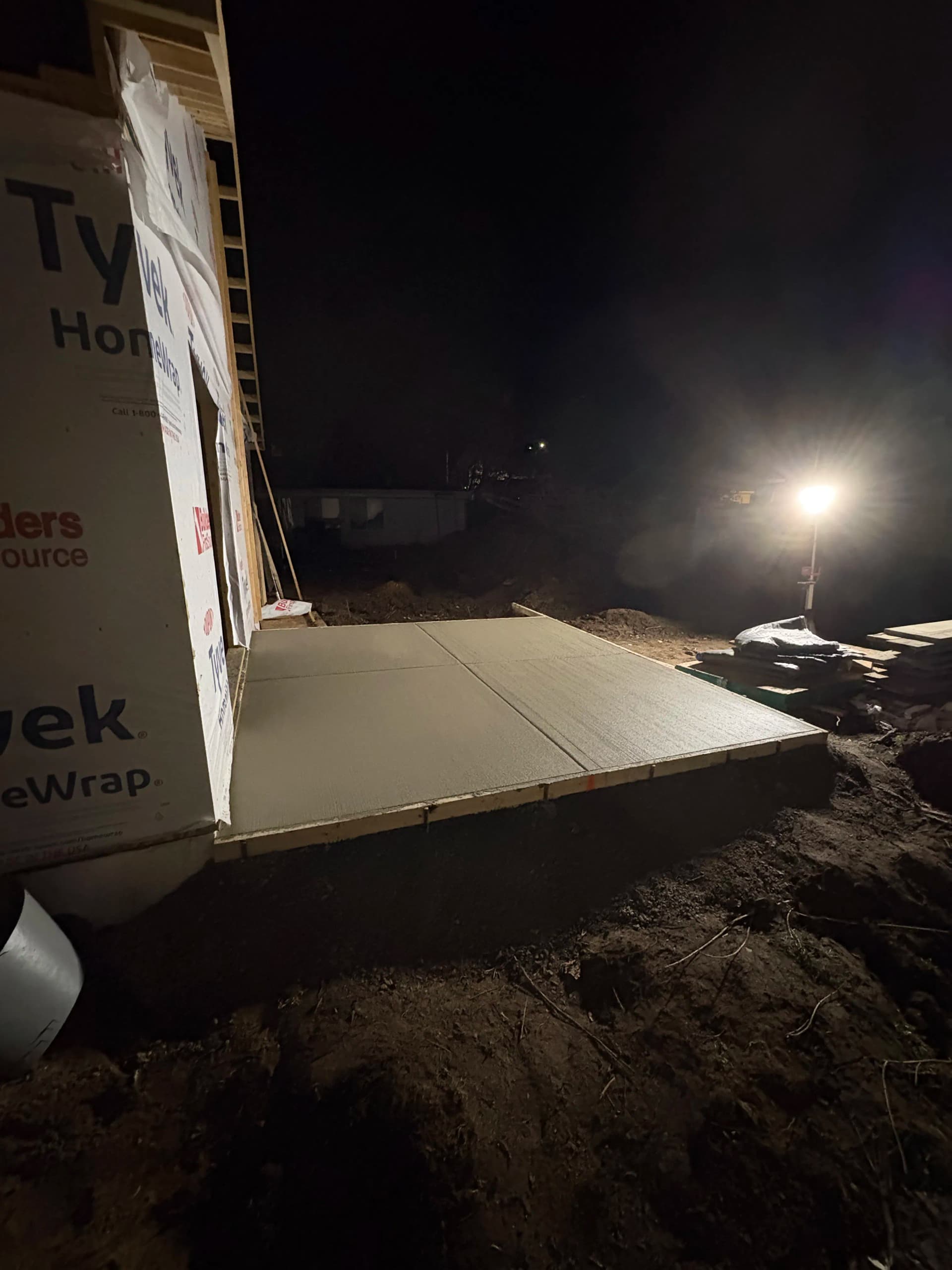 Gallery photos for New Build Patio and Garage Approach Concrete Flatwork Done Right: Image #3