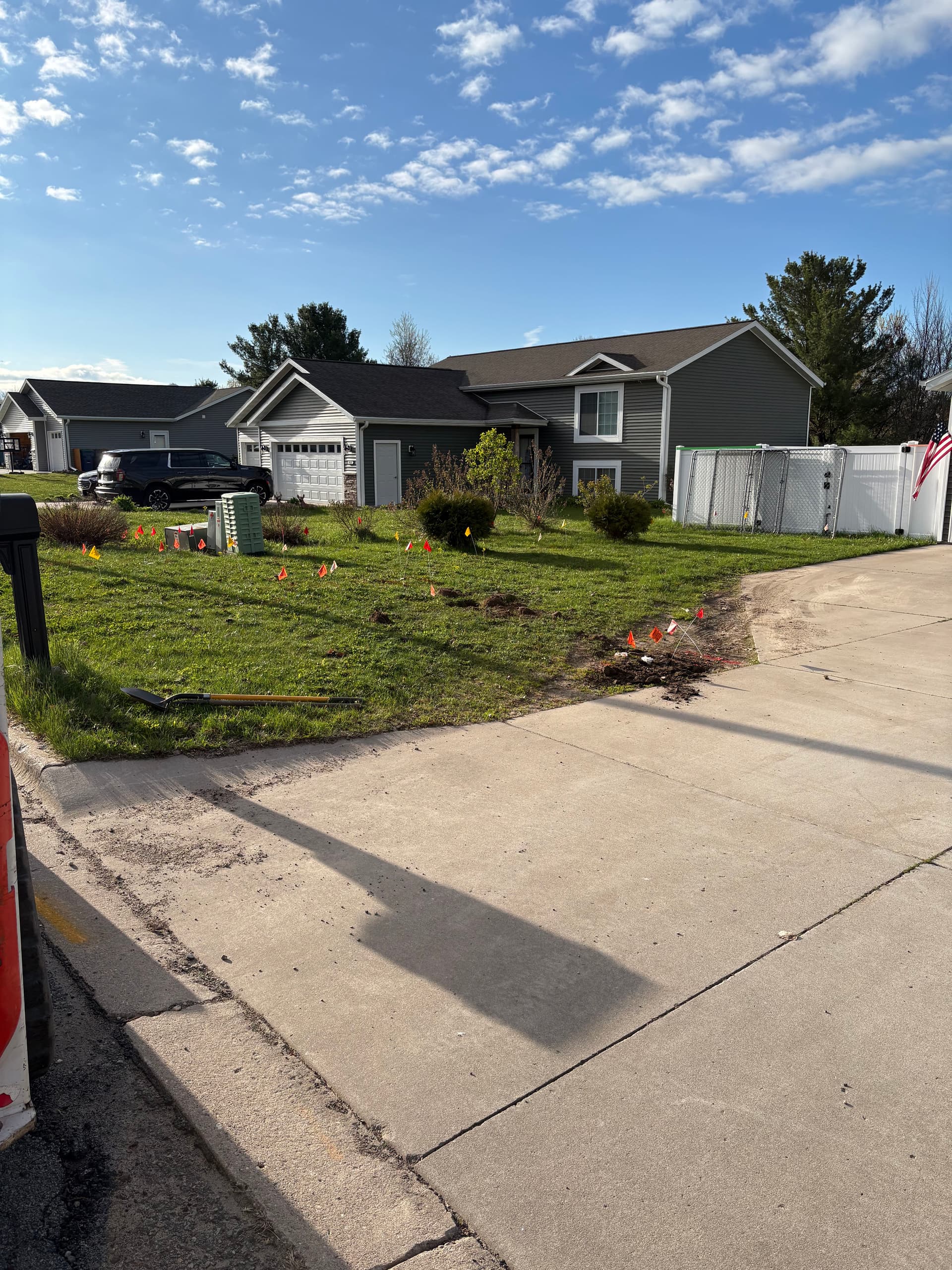 Gallery photos for Lawn Turned Into Low-Maintenance Parking Area With Road Base: Image #6