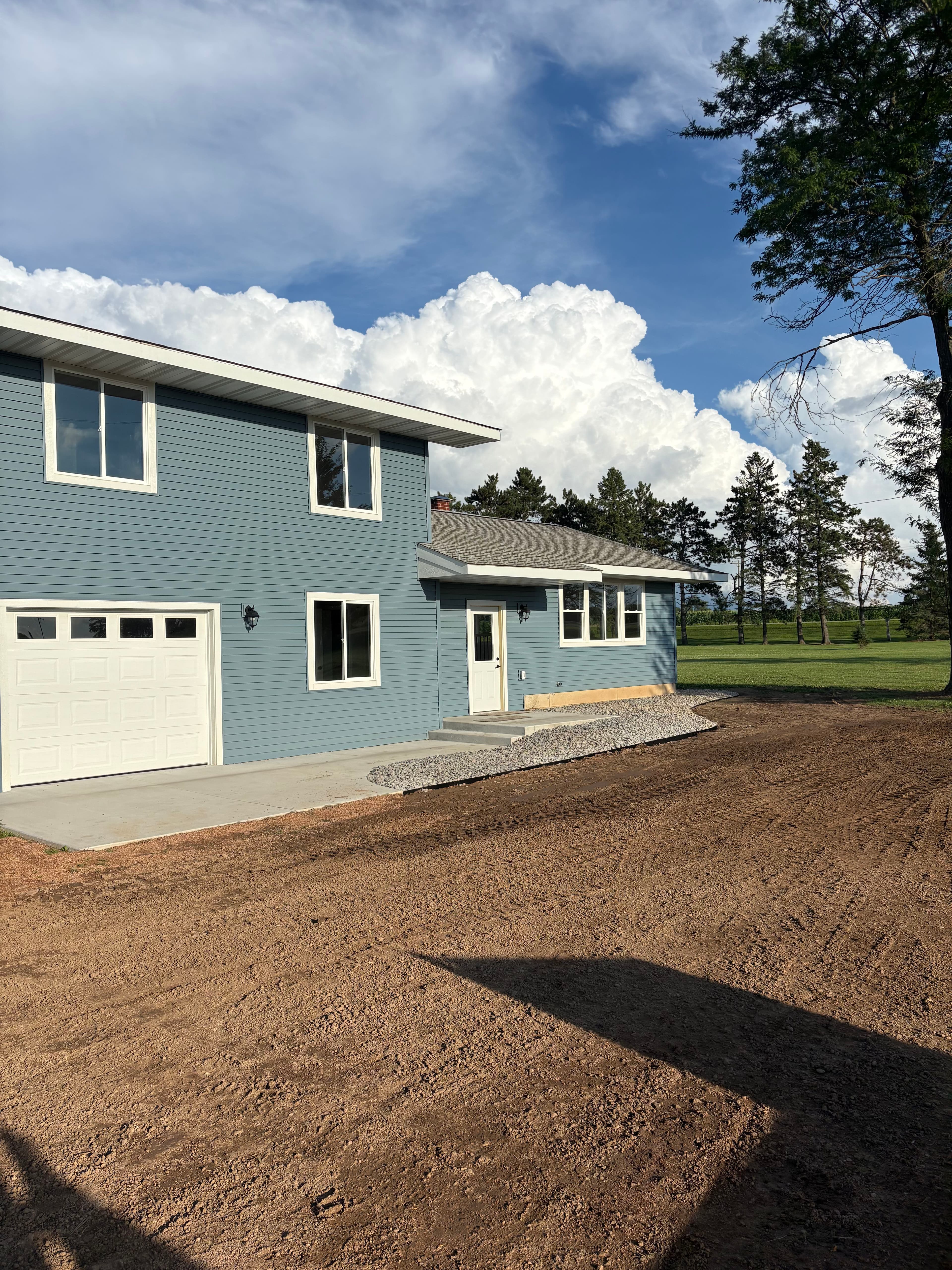 Project Rock Bed Install That Gave This Remodeled Home a Sharp Edge image