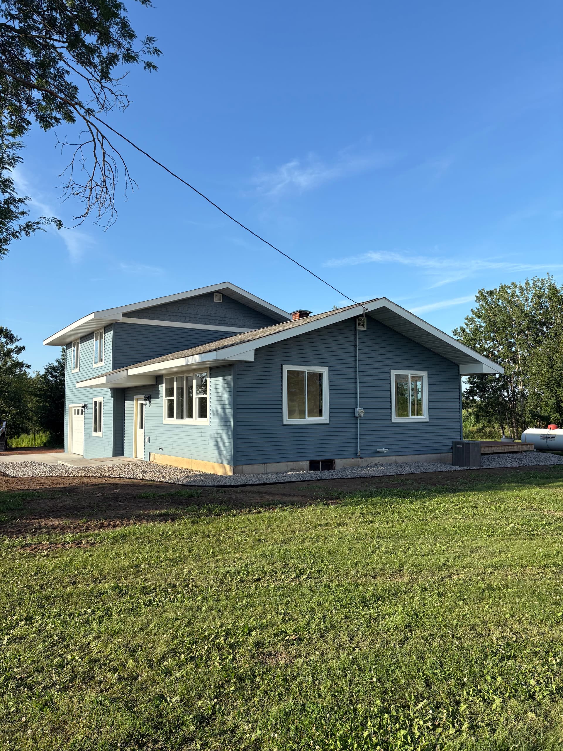 Gallery photos for Rock Bed Install That Gave This Remodeled Home a Sharp Edge: Image #1