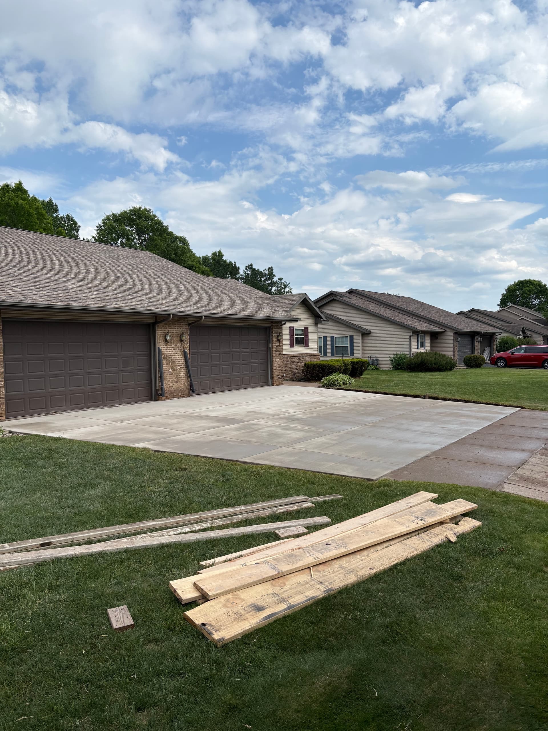 Gallery photos for Full Driveway Replacement - Blacktop Out, Concrete In: Image #1