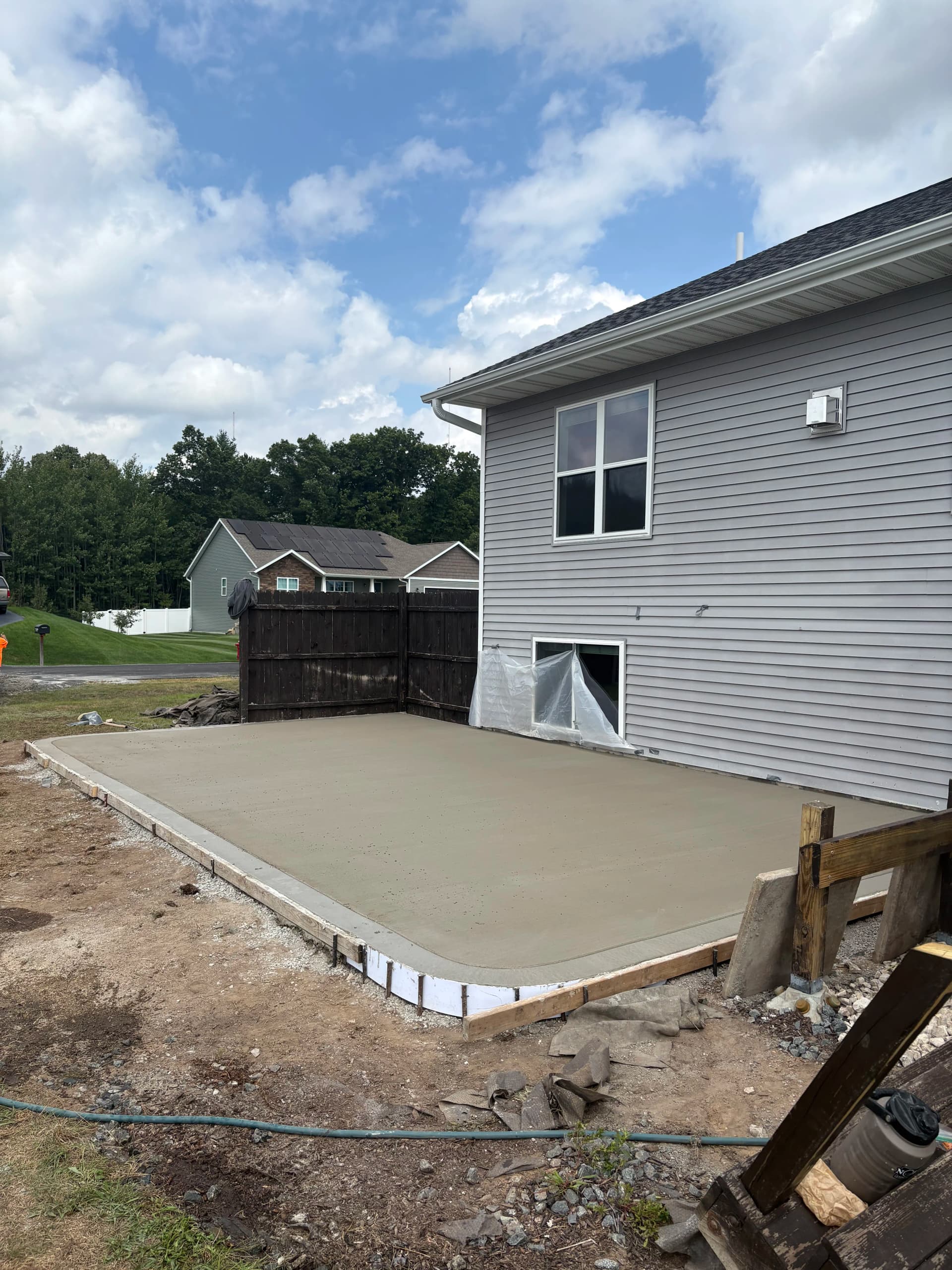 Gallery photos for Front Walk Extension and Backyard Concrete Landing Off the Deck: Image #5
