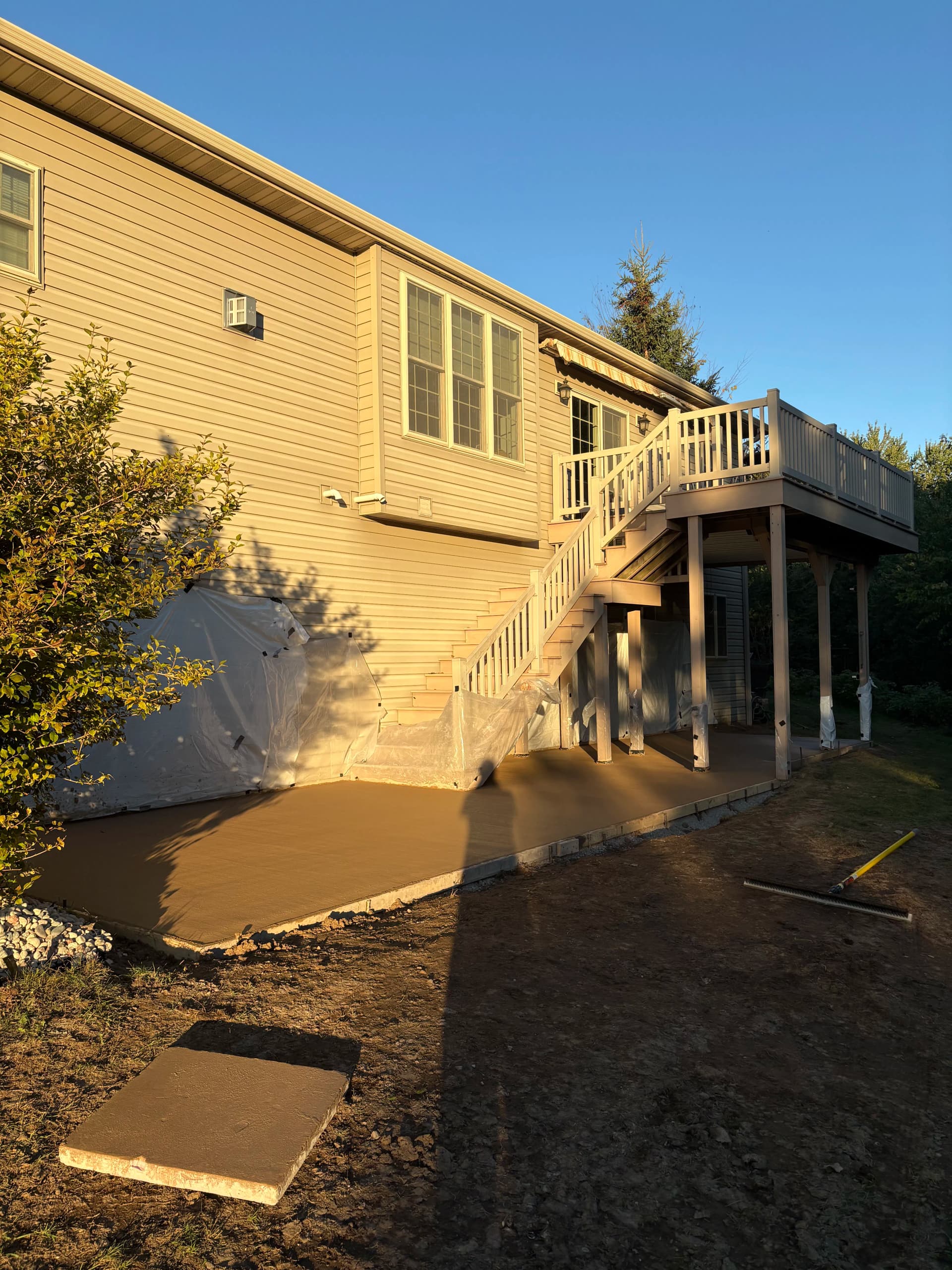 Gallery photos for Old Patio Pavers Gone - Sonoran Tan Colored Concrete Takes Over: Image #4