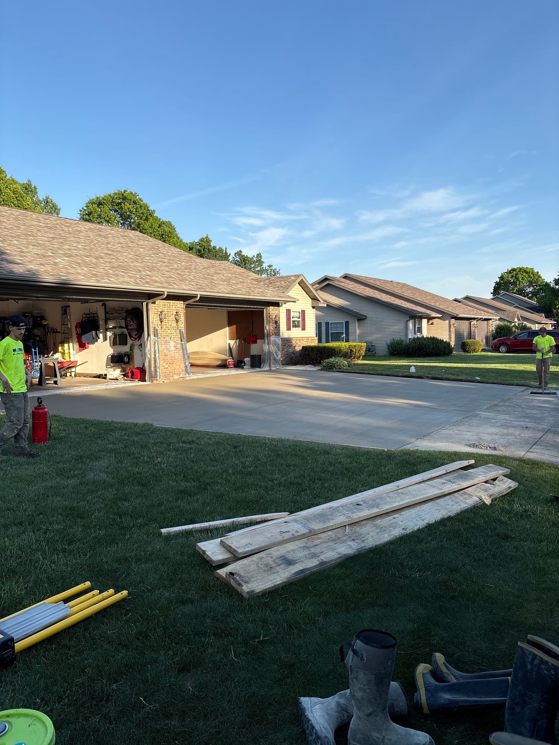 Gallery photos for Full Driveway Replacement - Blacktop Out, Concrete In: Image #2
