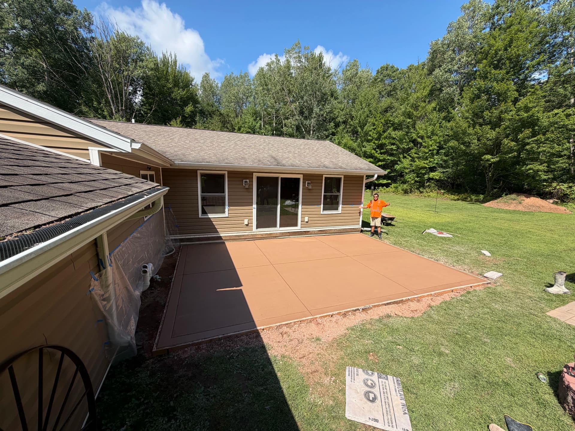 Coral Buff Concrete Patio With a Clean Smooth Edge Detail image